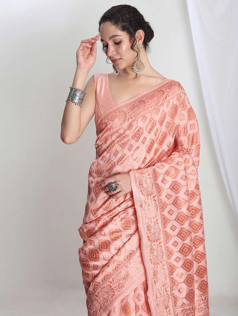 women self design banarasi saree with blouse - 21978400 - Standard Image - 3