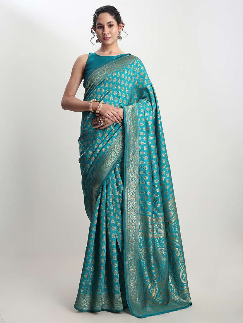 women self design banarasi saree with blouse