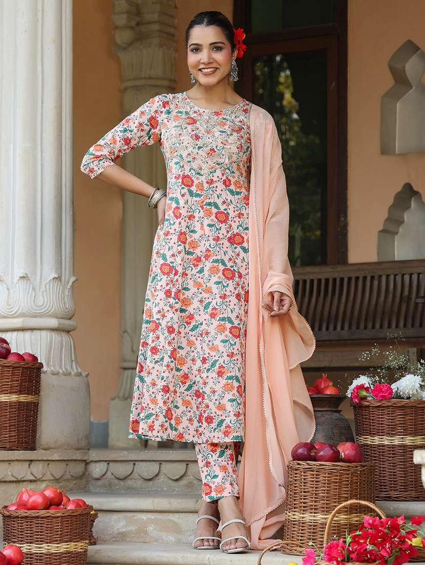 women floral three quarter sleeve kurta pant with dupatta set