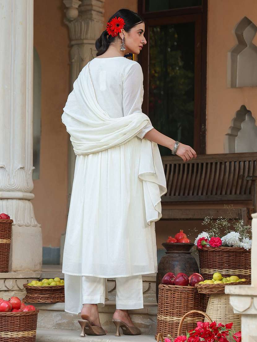 women embroidered three quarter sleeve kurta pant with dupatta set - 21978458 -  Standard Image - 3