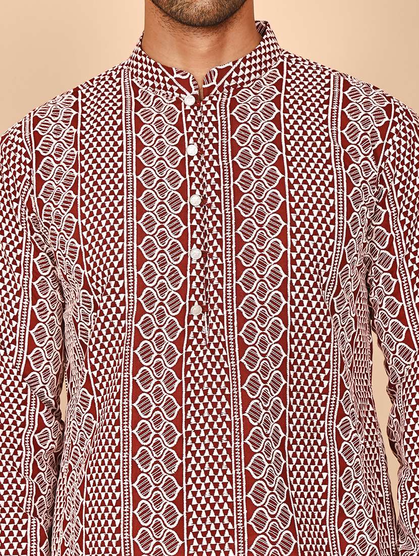 men embroidered mandarin neck long kurta - 21978480 - Standard Image - 3