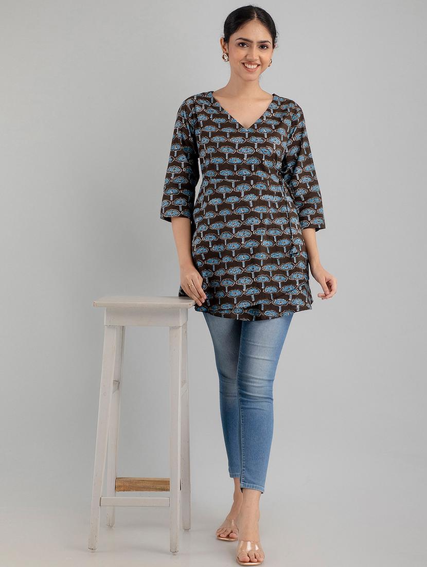 women printed three quarter sleeve angrakha kurti - 21978631 - Standard Image - 5