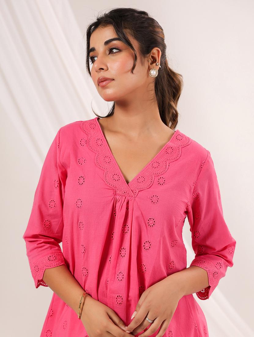 women three quarter sleeve schiffli a-line kurta - 21979074 - Standard Image - 5