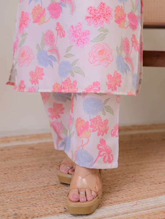 women floral printed sleeveless kurta pant set - 21979265 - Standard Image - 5