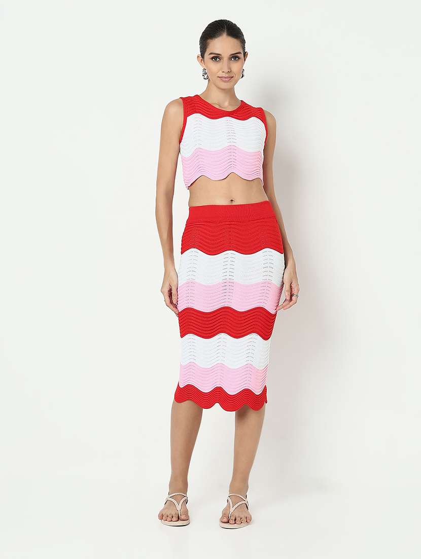 women color blocked crop top and skirt co-ord set