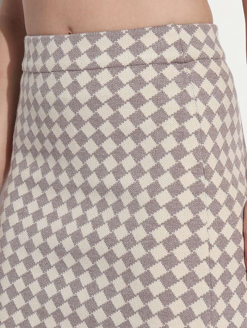 women geometric print high rise bodycon skirt - 21979749 -  Standard Image - 5