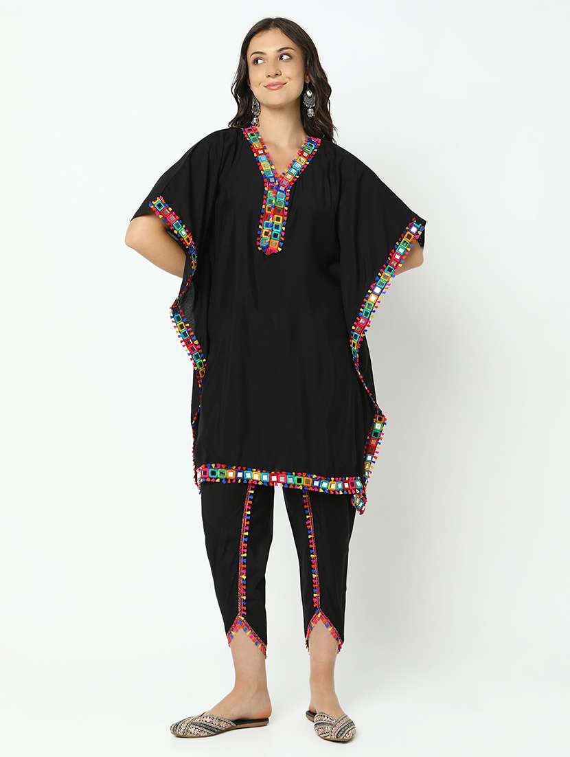 women solid with work kimono sleeve dhoti kaftan kurta set - 21979792 - Zoom Image - 0