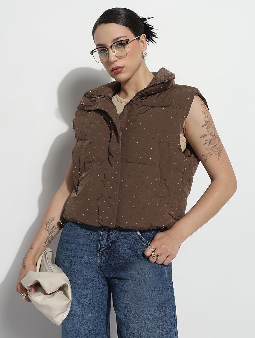 women embellished sleeveless crop puffer jacket