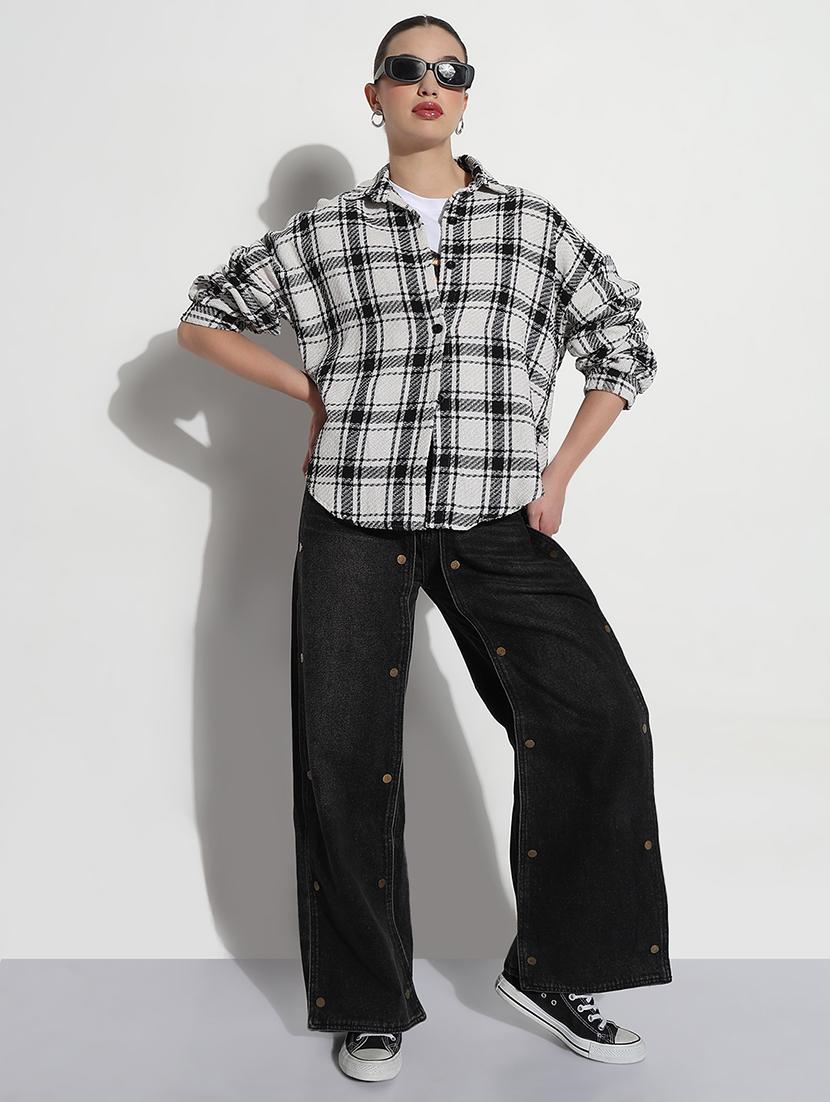 women checkered long sleeve collared oversized shirt - 21979940 - Standard Image - 3