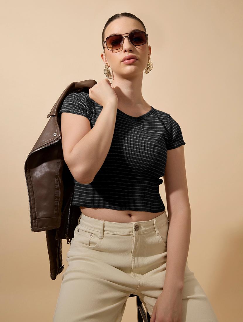 women striped short sleeve crop top - 21979956 - Standard Image - 3