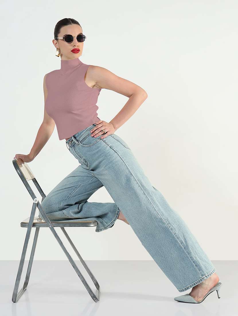 women solid mock neck slewveless crop top - 21979972 -  Standard Image - 5