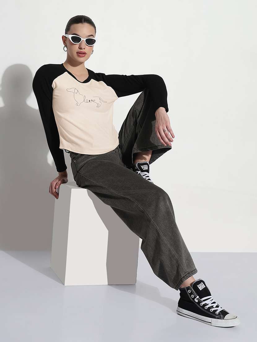 women color blocked long sleeve t-shirt - 21980014 -  Standard Image - 3