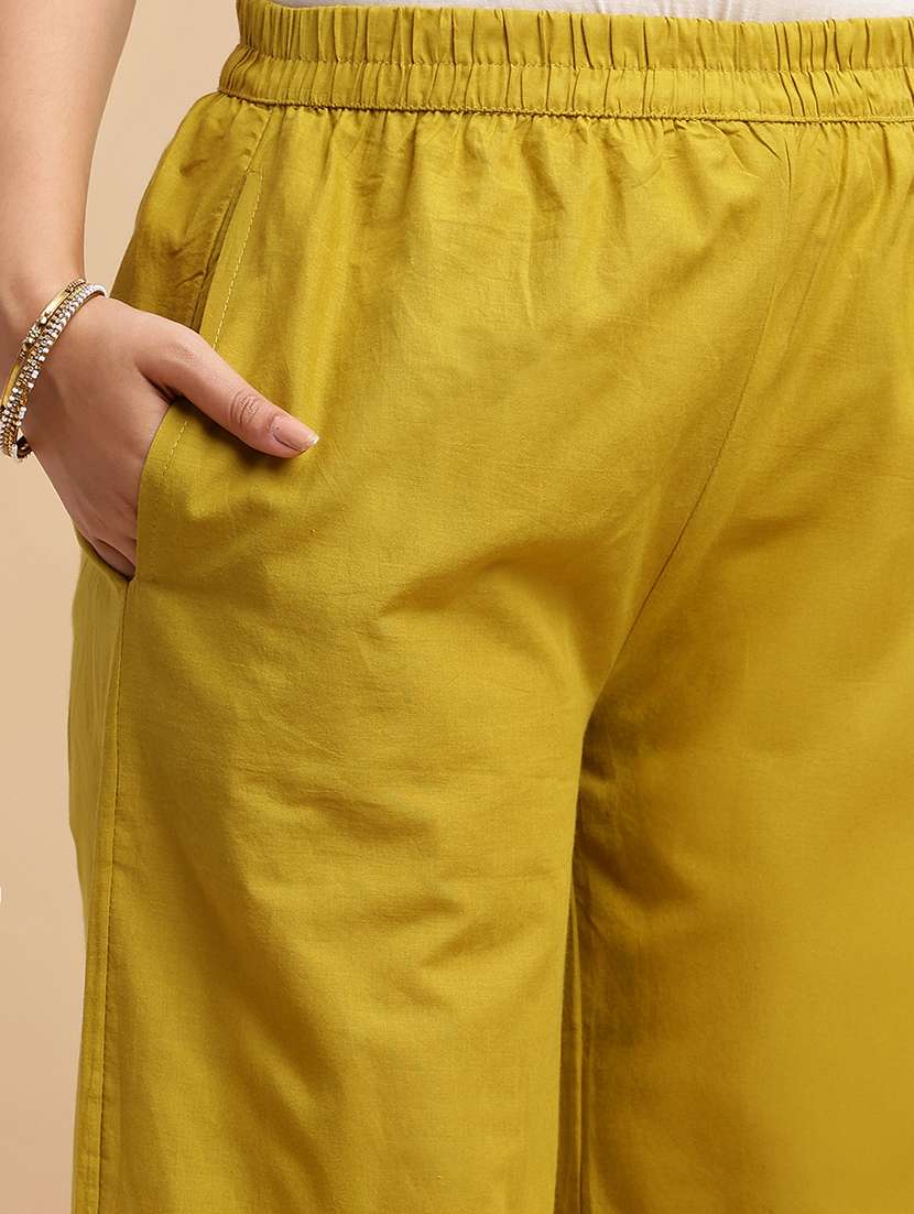 women three quarter sleeve kurta palazzo with dupatta set - 21980041 -  Standard Image - 5