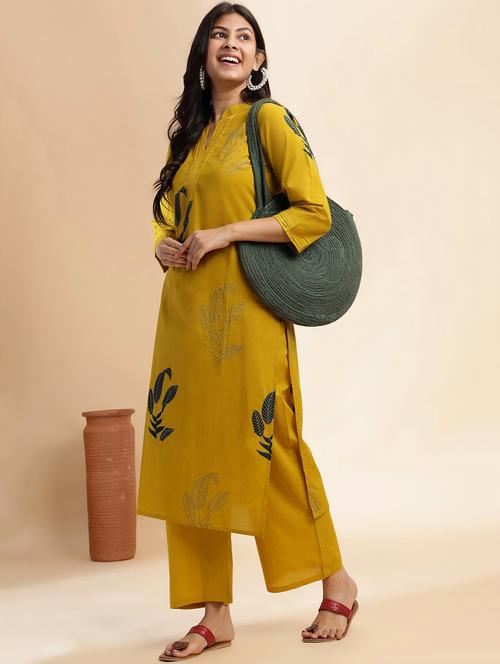 women printed three quarter sleeve kurta palazzo set - 21980044 -  Standard Image - 0