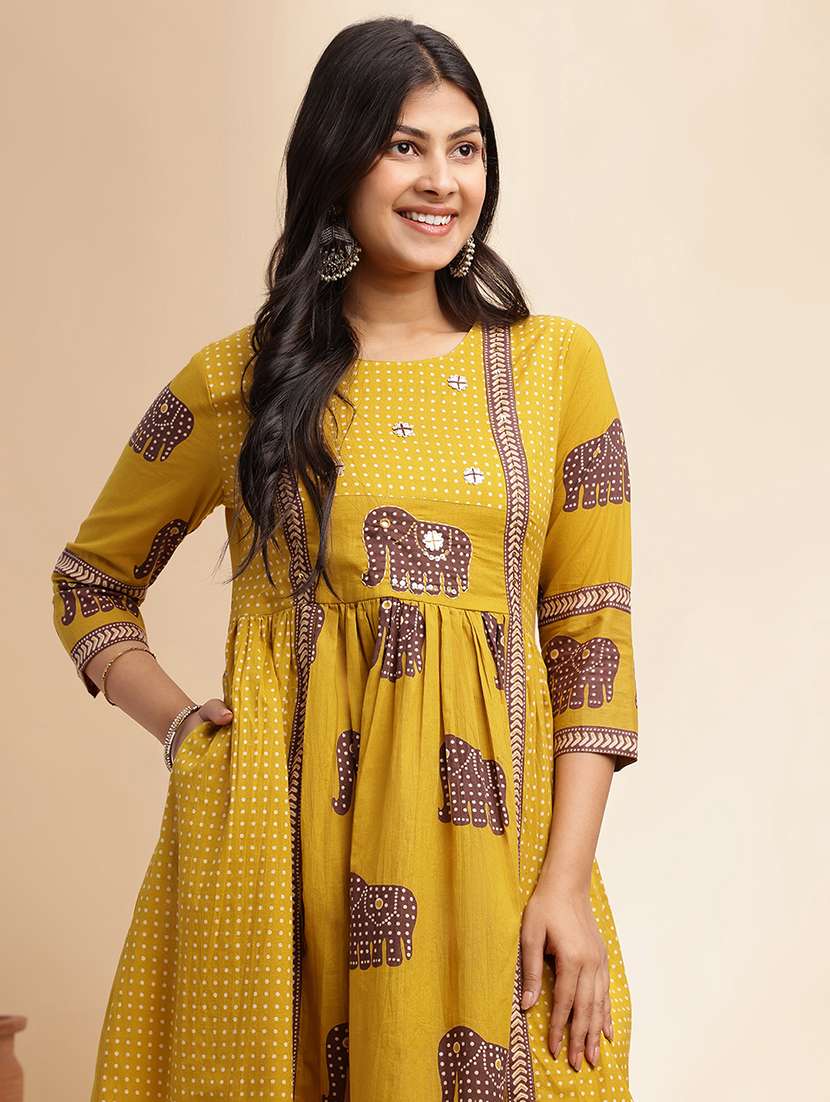 women three quarter sleeve kurta pant with dupatta set - 21980048 -  Standard Image - 5