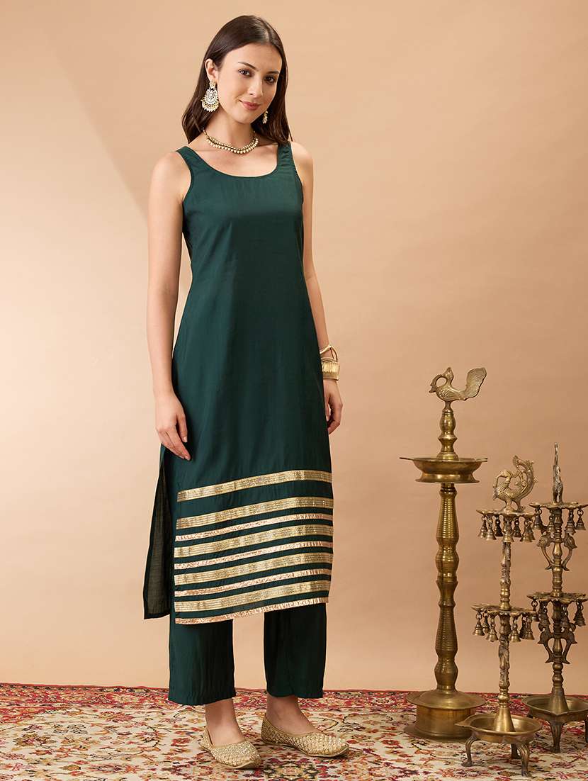Women Green Sleeveless Round Neck Gotta Lace Hem Straight Kurta With Pant Festive Set