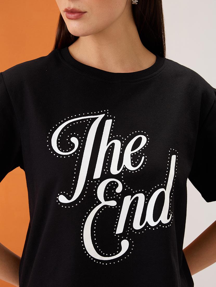 women black typography print embellished detail round neck short sleeves boxy fit crop t-shirt - 21980190 - Standard Image - 5