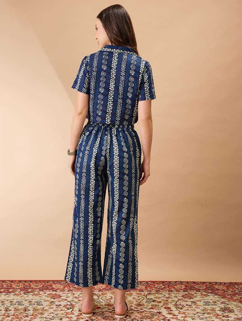 women indigo ethnic print notch lapel crop shirt with straight pant co-ords set - 21980213 -  Standard Image - 3