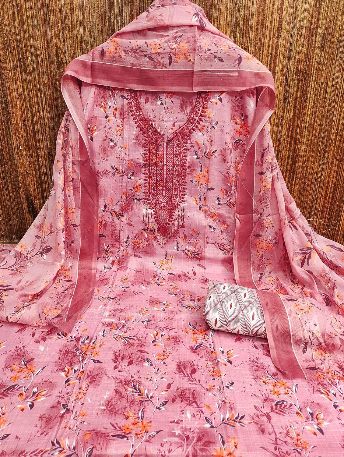 women floral embroidered unstitched suit set