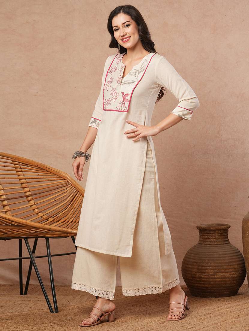 women floral three quarter sleeve straight kurta - 21980949 -  Standard Image - 3