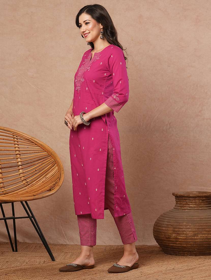 women solid with work three quarter sleeve a-line kurta - 21980951 - Standard Image - 3