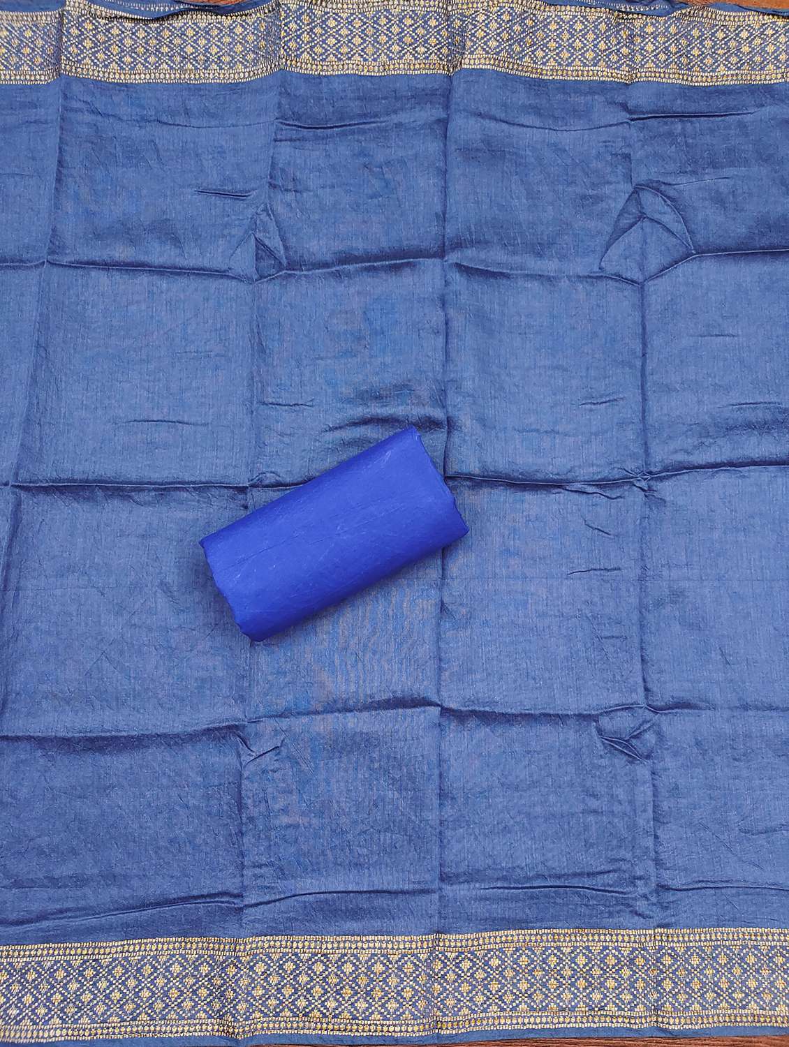 women printed embroidered unstitched suit set - 21981011 -  Standard Image - 3