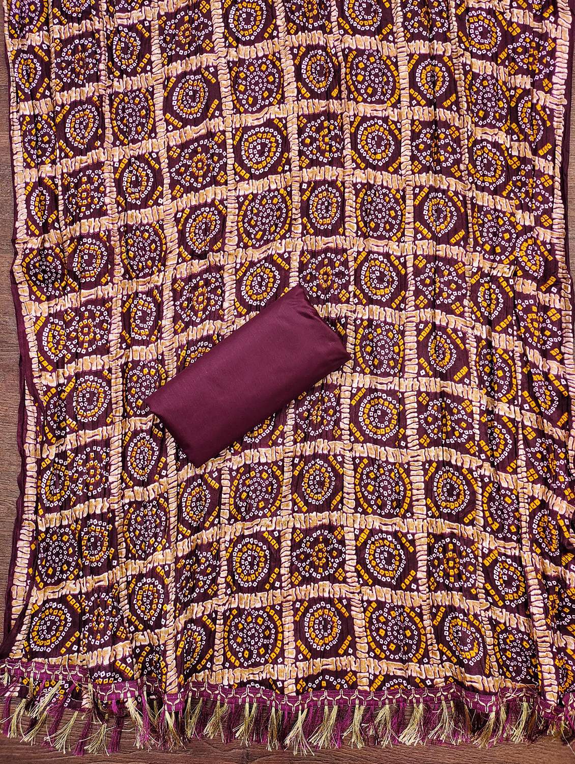 women solid with work embroidered unstitched suit set - 21981016 -  Standard Image - 3