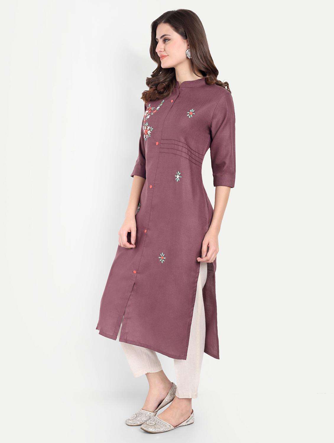 women embroidered three quarter sleeve kurta - 21981041 -  Standard Image - 3