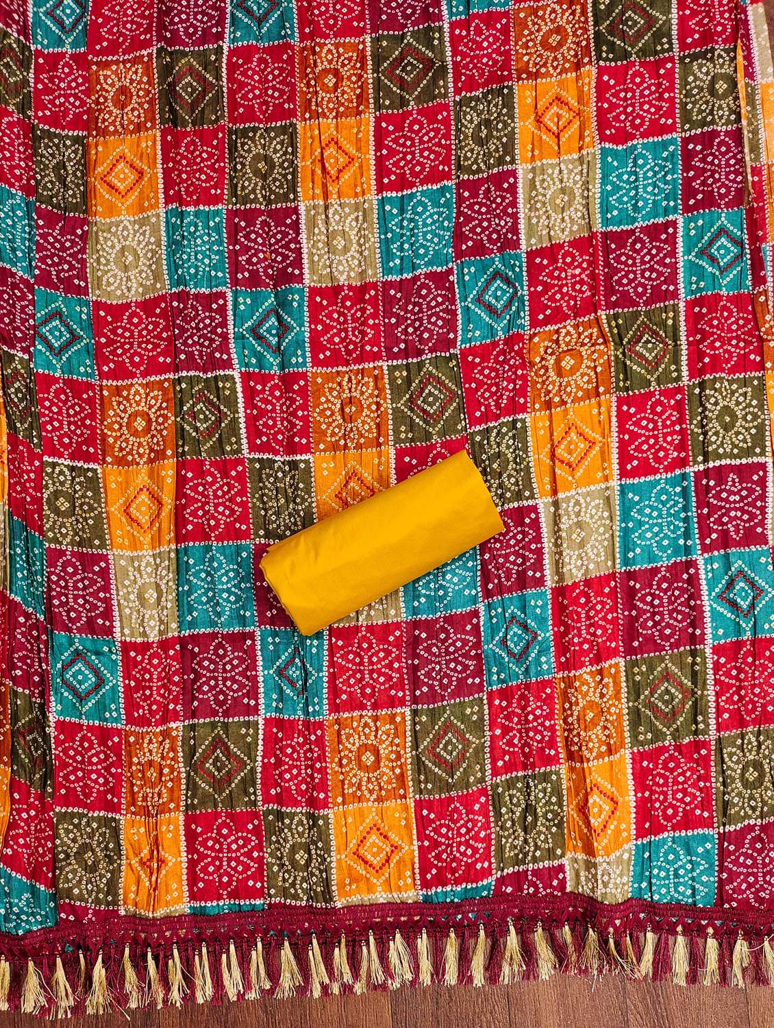 women solid with work embroidered unstitched suit set - 21981128 -  Standard Image - 3