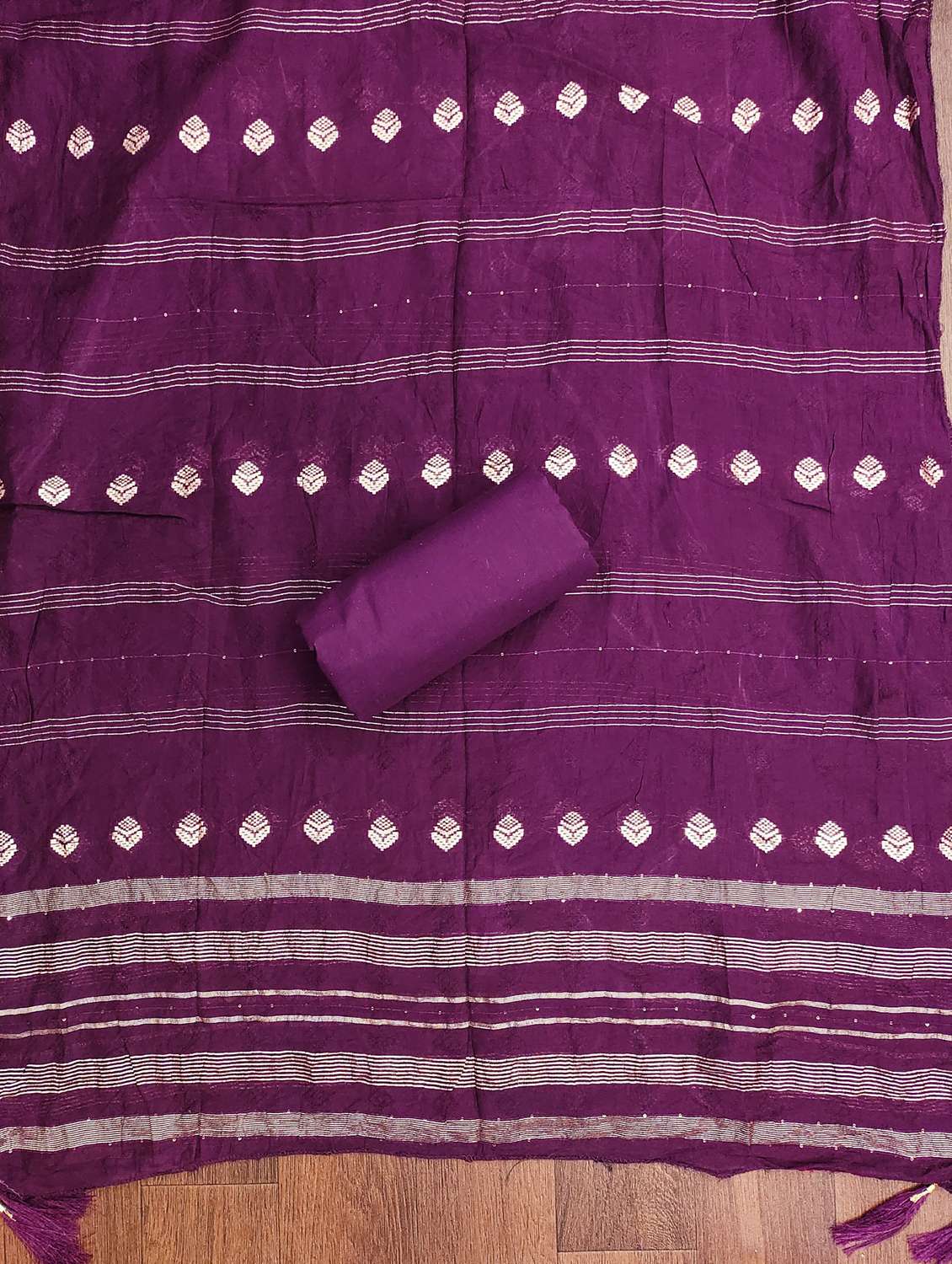 women solid with work embroidered unstitched suit set - 21981145 -  Standard Image - 3