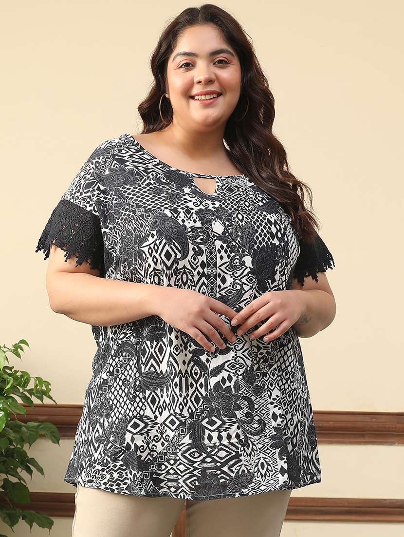 women plus size printed short sleeve top