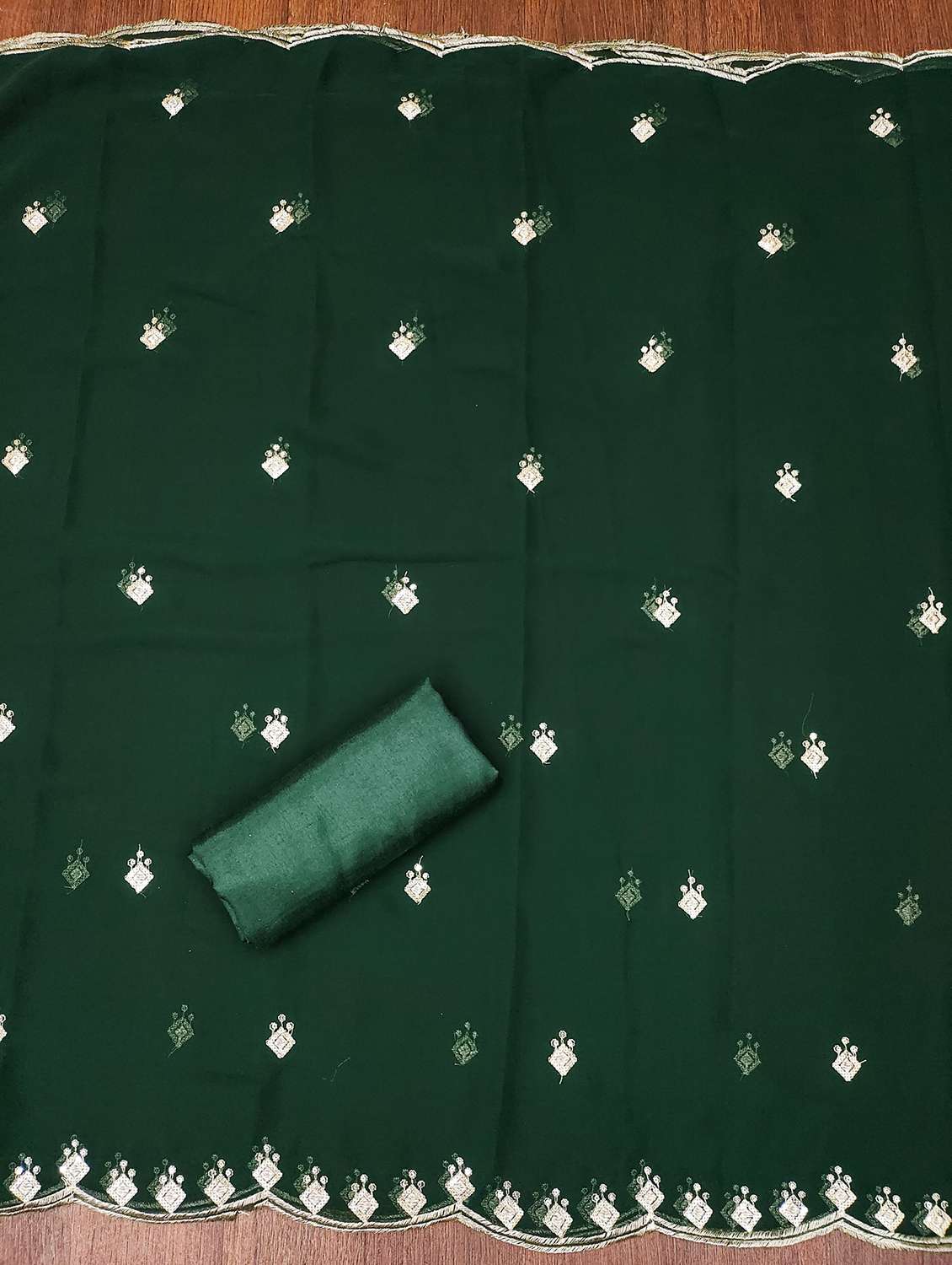 women embroidered unstitched suit set - 21981242 -  Standard Image - 3