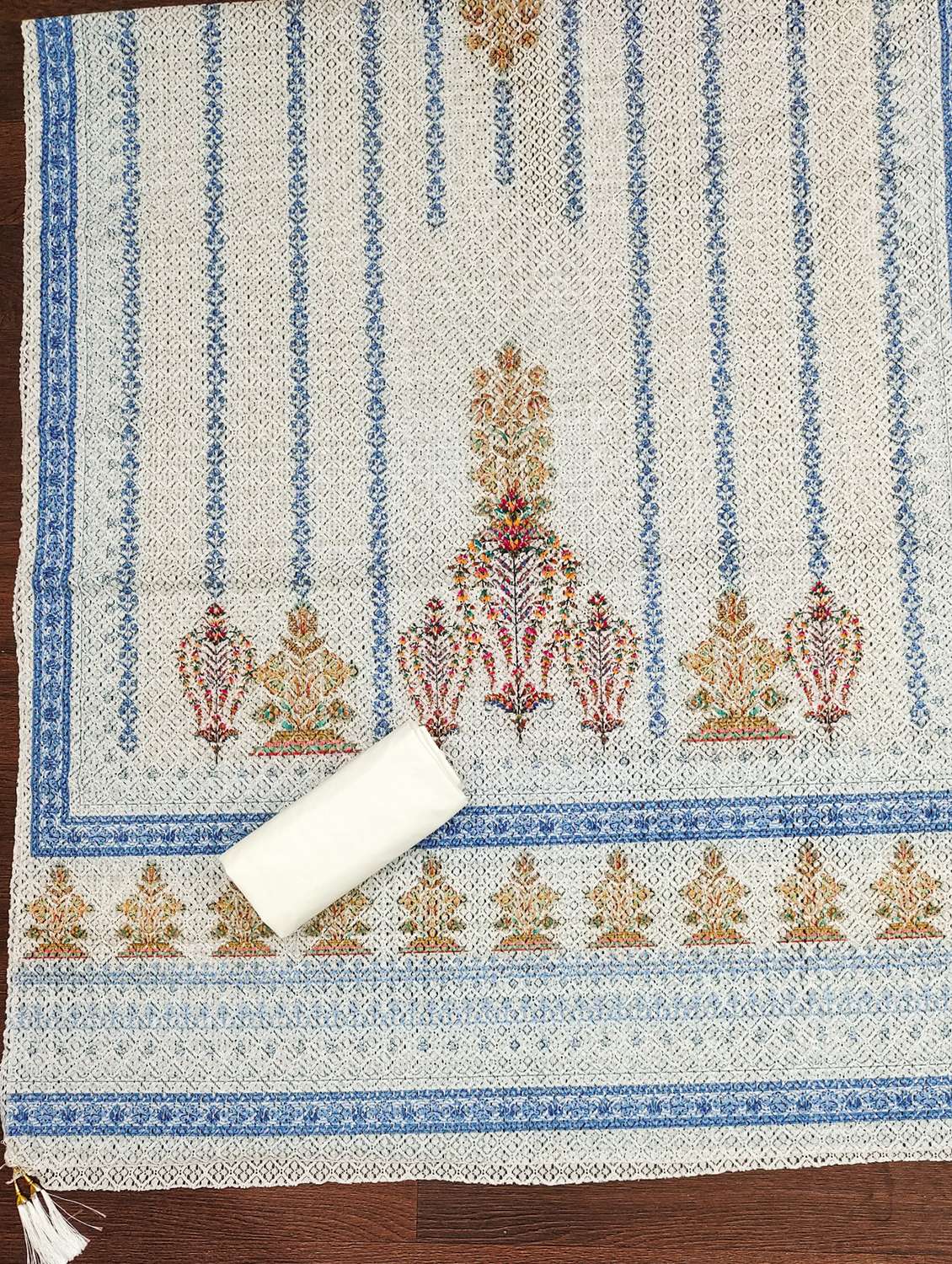 women embroidered unstitched suit set - 21981285 -  Standard Image - 3