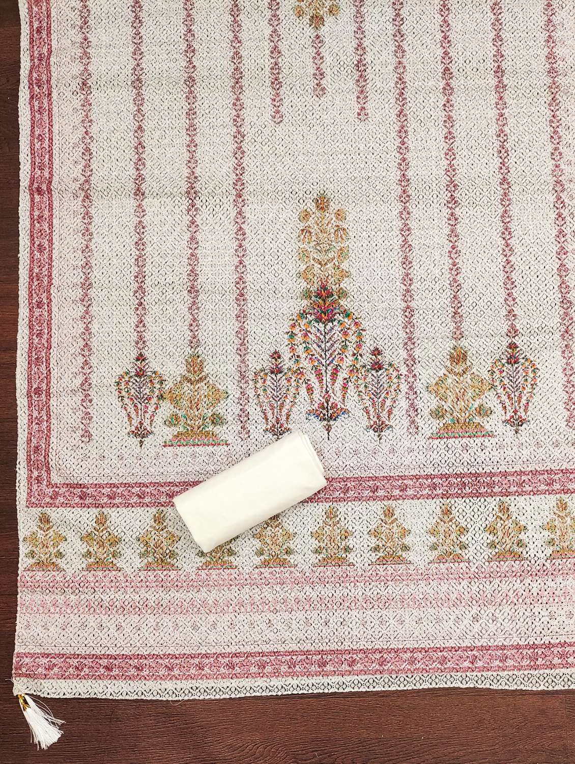 women embroidered unstitched suit set - 21981286 -  Standard Image - 3