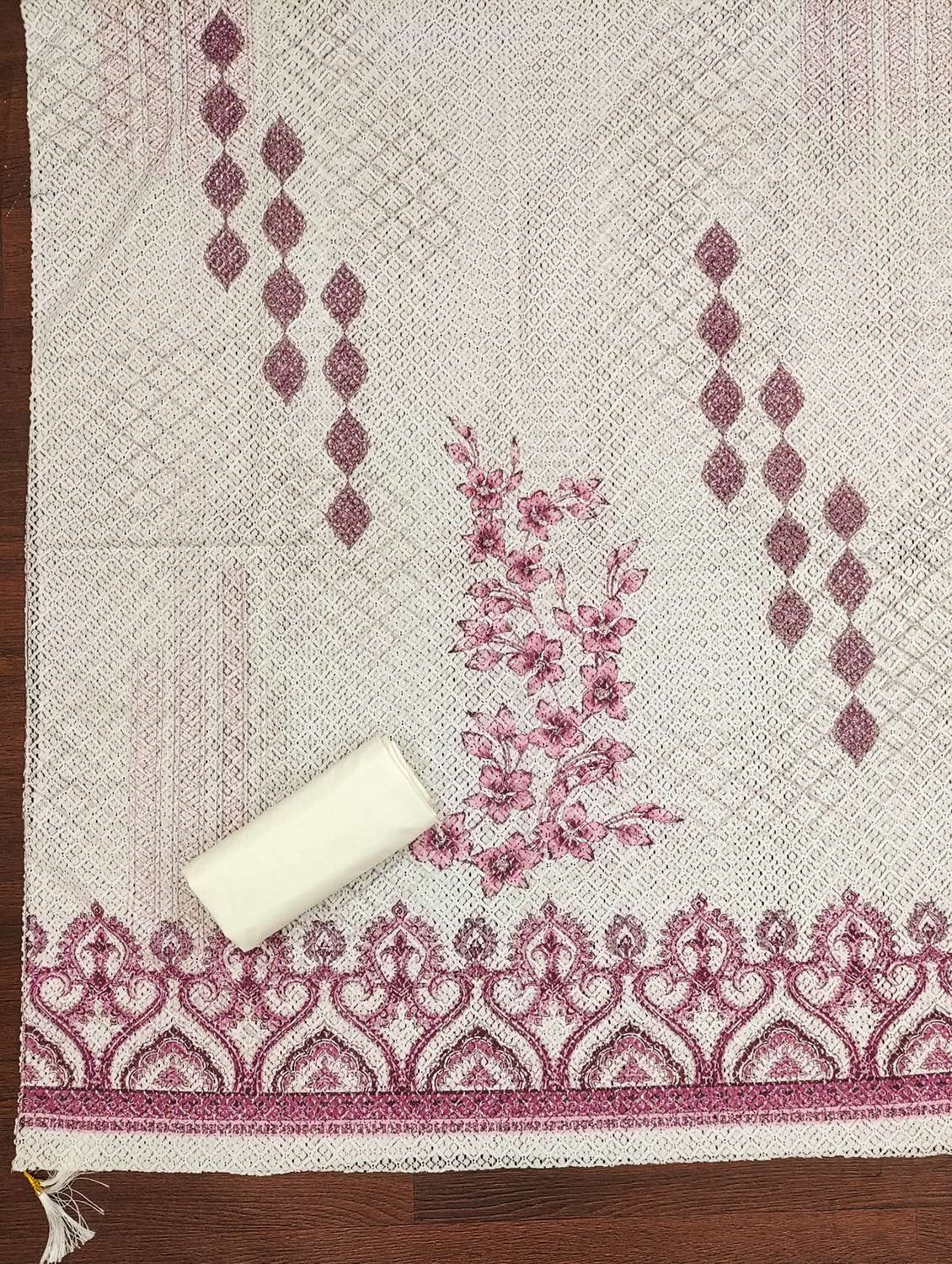 women printed with embroidery work unstitched suit set - 21981291 -  Standard Image - 3