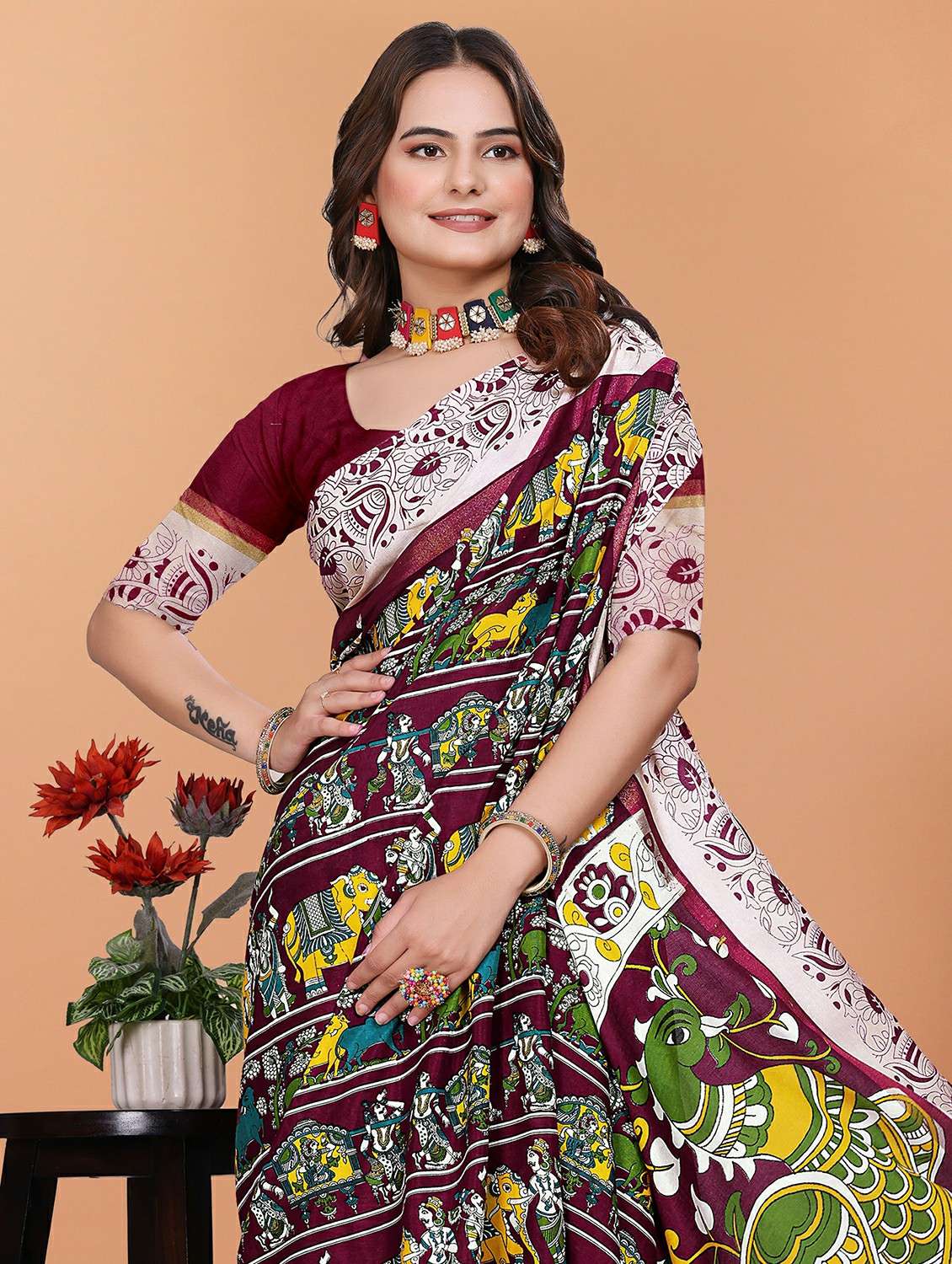 women kalamkari printed saree with blouse - 21981354 - Standard Image - 3