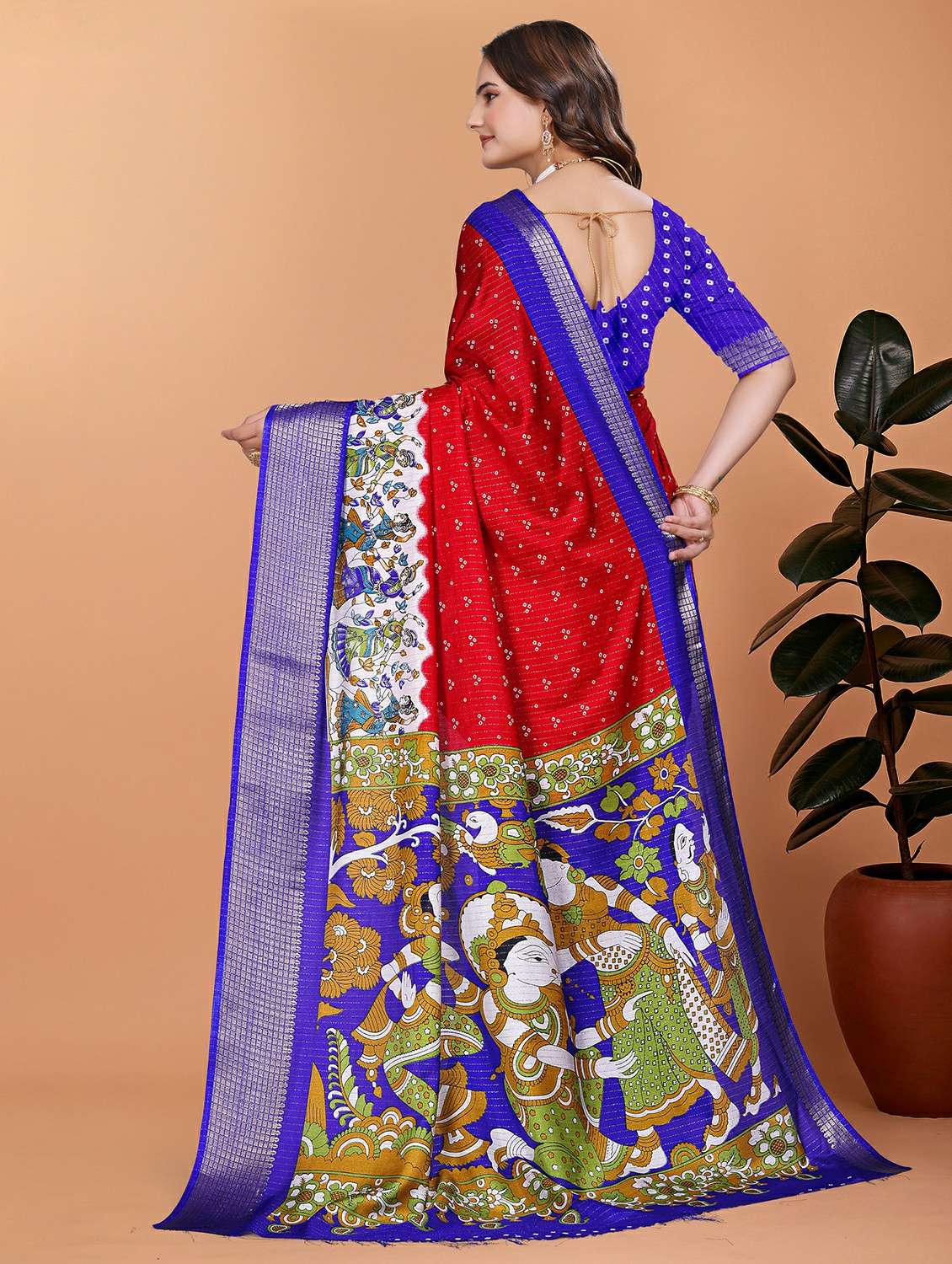 women printed bordered saree with blouse - 21981365 - Standard Image - 3
