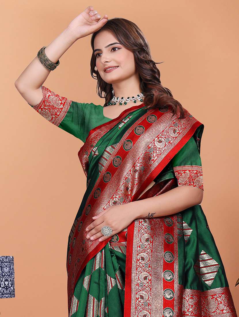 women self design banarasi saree with blouse - 21981428 -  Standard Image - 3