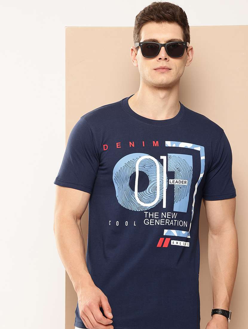 men front print round neck regular fit t-shirt
