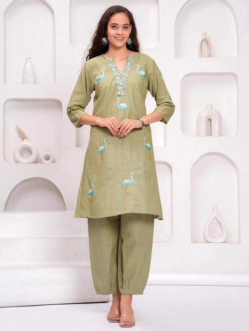 women embroidered notch neck kurta and salwar set - 21981582 - Standard Image - 0
