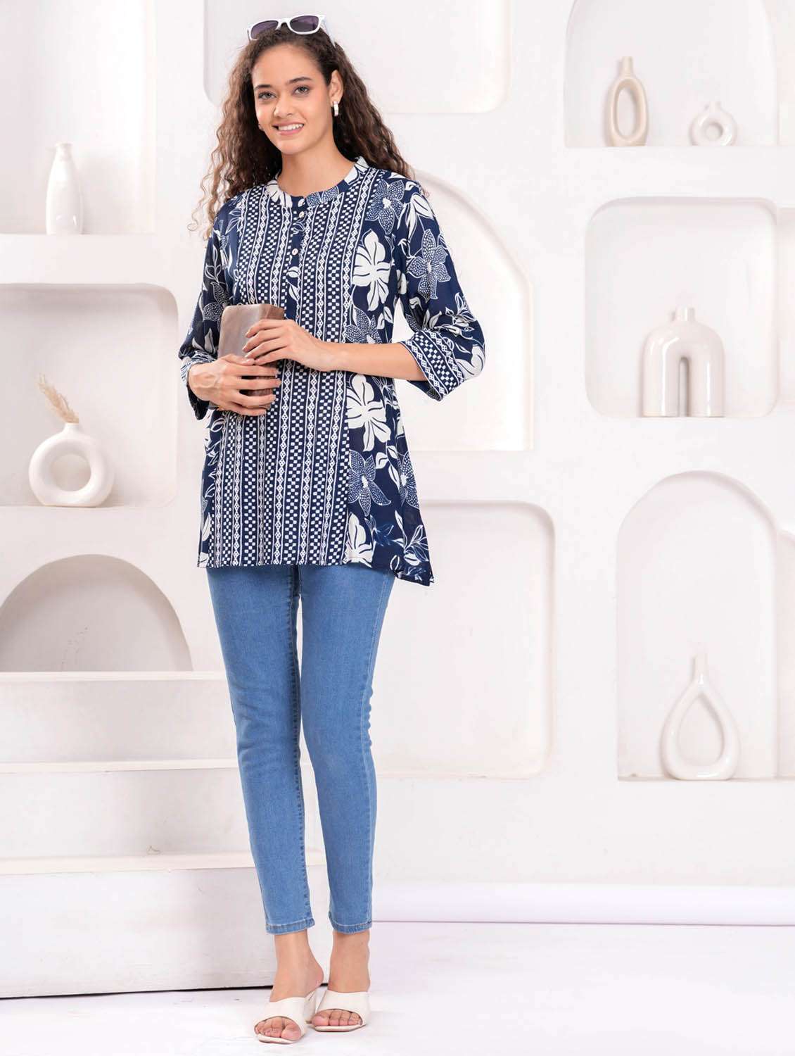 women printed round neck a-line kurti - 21981612 -  Standard Image - 5