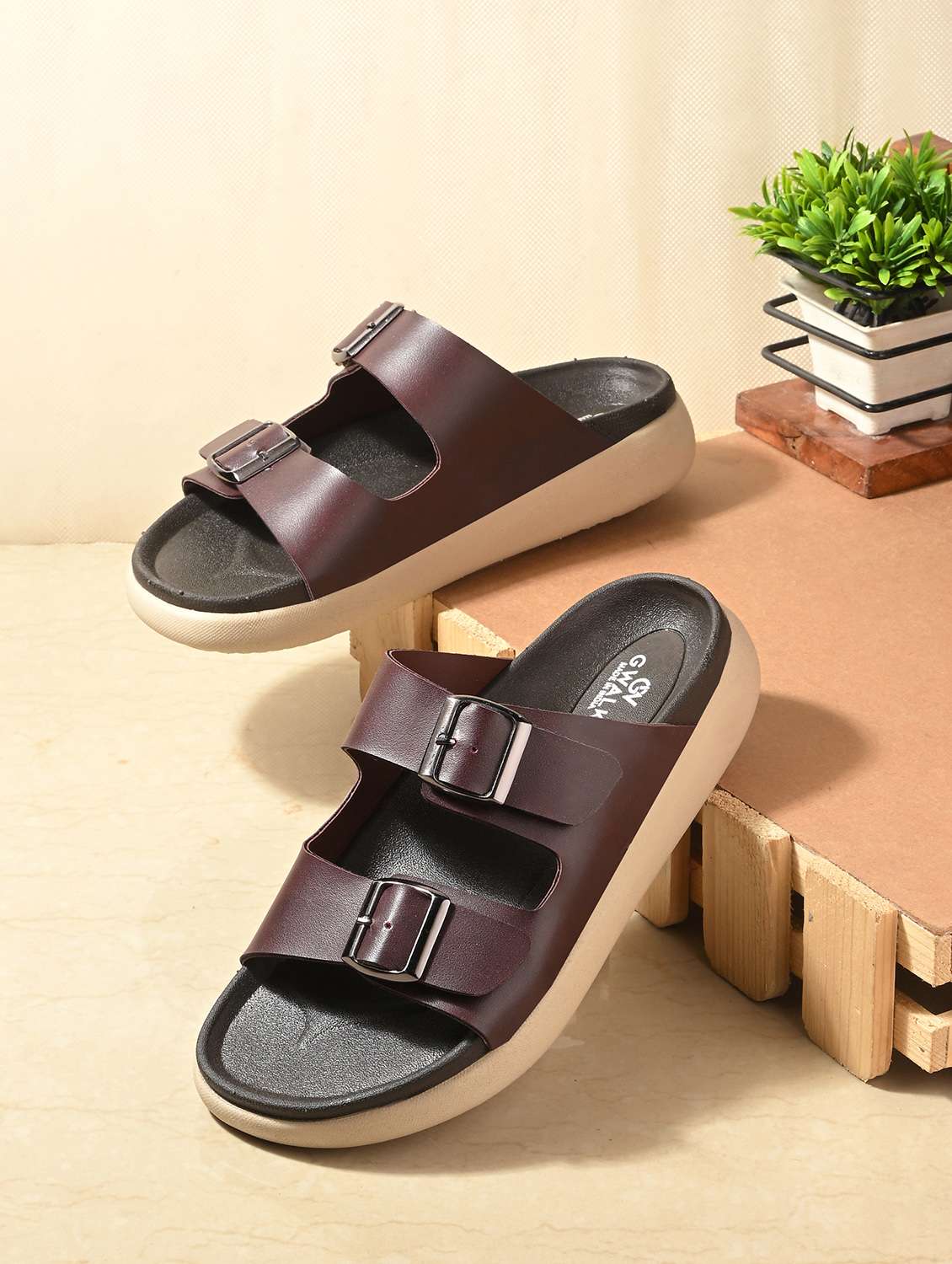 men brown solid slip on sandal
