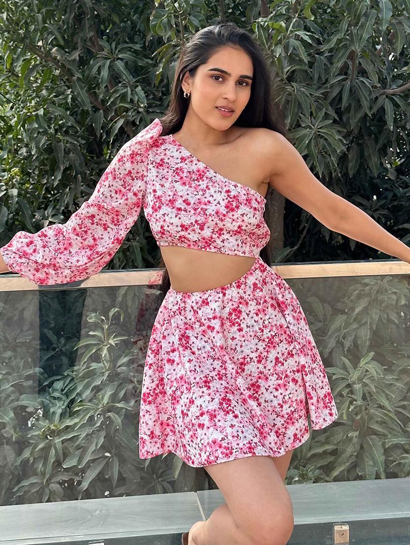 women floral print single shoulder cut out fit & flare dress - 21981790 - Standard Image - 3