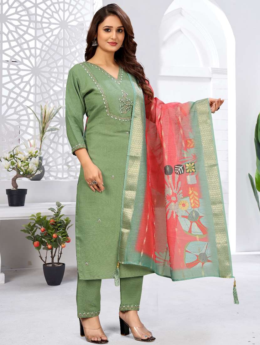 women three quarter sleeve kurta pant with dupatta set - 21981852 - Standard Image - 3