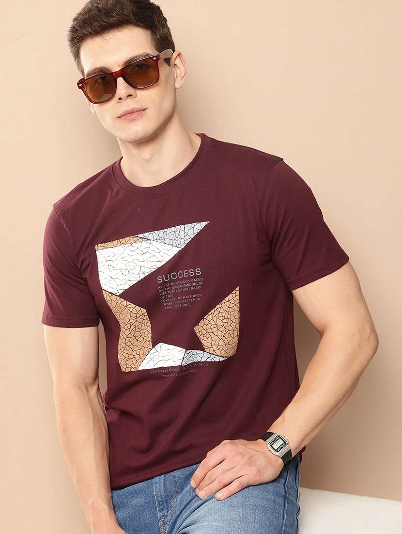 men front print round neck regular fit t-shirt