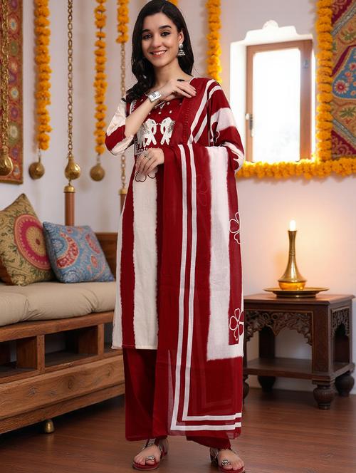 women three quarter sleeve kurta pant with dupatta set - 21982271 -  Standard Image - 0