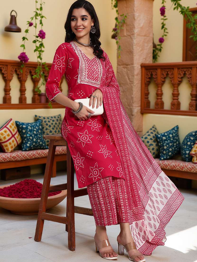 women three quarter sleeve kurta pant with dupatta set