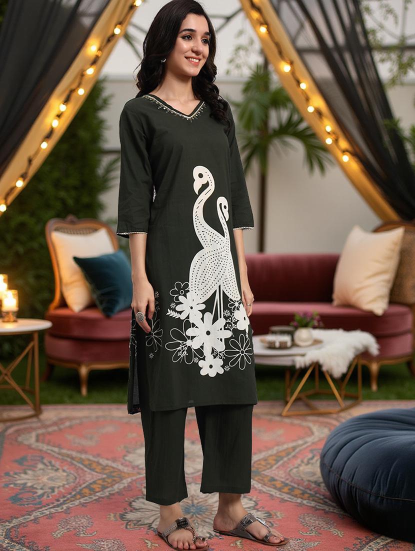 women three quarter sleeve kurta pant with dupatta set - 21982279 - Standard Image - 3