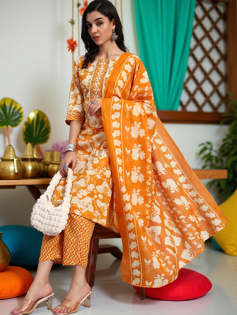 women three quarter sleeve kurta pant with dupatta set - 21982285 -  Zoom Image - 0