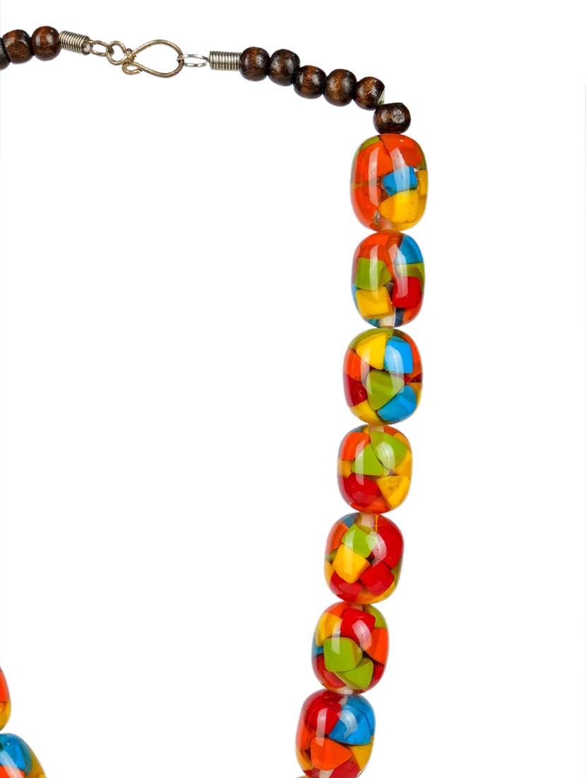 women handmade resin beaded necklace - 21982882 -  Standard Image - 3